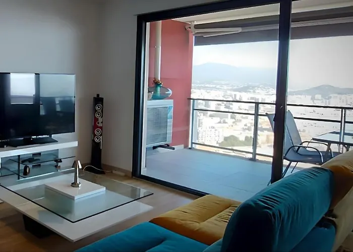 Bella Vista Apartment *